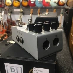 Walrus Audio D1 High Fidelity Stereo Delay V2 Used 6 Walrus Audio D1 High Fidelity Stereo Delay V2 Used