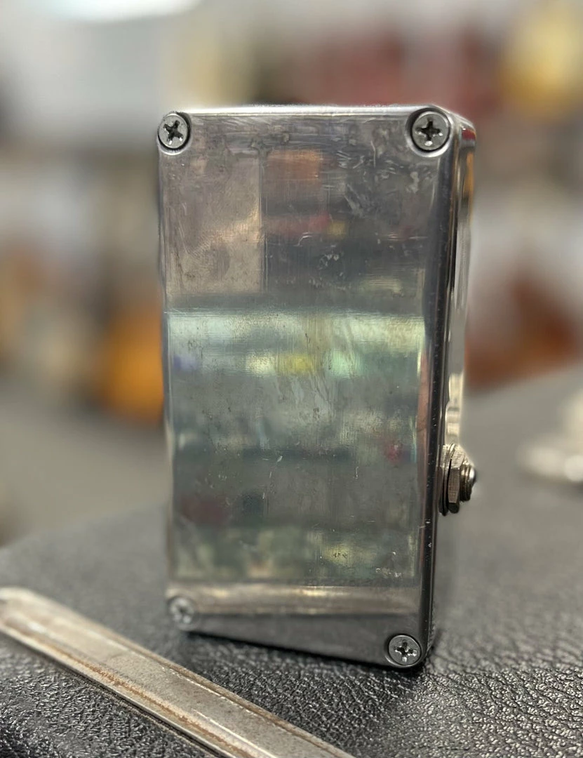 Effects 2014 JHS Pedals "Vintage Loft" Series Mirror Finish Tone Bender Clone Used 2 Effects 2014 JHS Pedals "Vintage Loft" Series Mirror Finish Tone Bender Clone Used