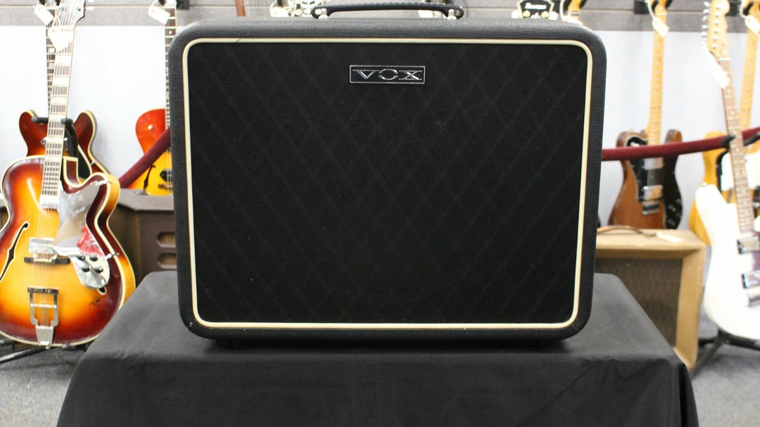 Vox V112NT Cab 1 Vox V112NT Cab