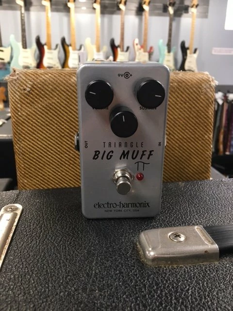EHX Electro-Harmonix Triangle Big Muff Used Effects 1 EHX Electro-Harmonix Triangle Big Muff Used Effects