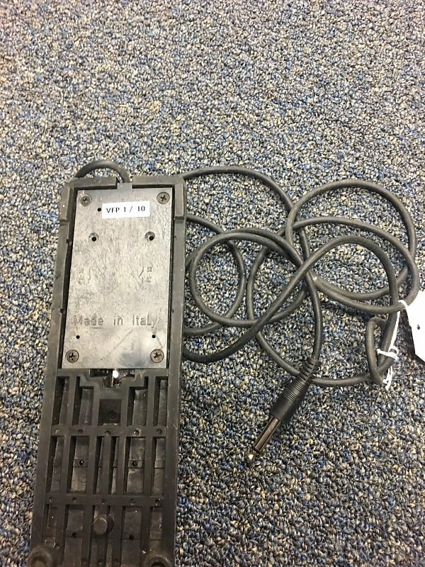 Empire Guitars Unbranded VFP1 / 10 Sustain Pedal Made In Italy - Old School Vintage - UNTESTED & Used 4 Empire Guitars Unbranded VFP1 / 10 Sustain Pedal Made In Italy - Old School Vintage - UNTESTED & Used