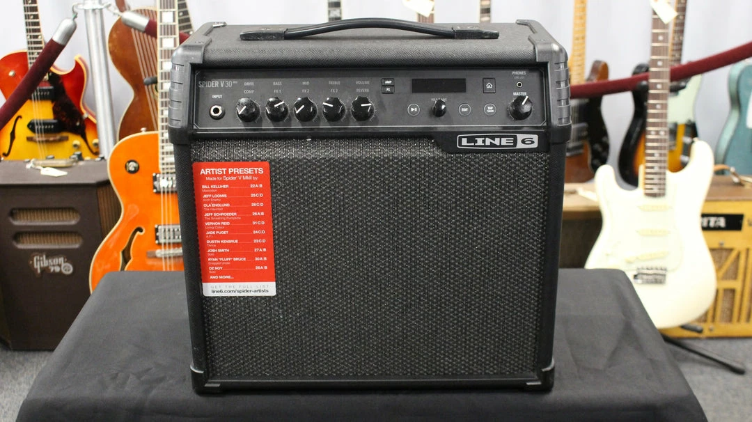 Line 6 Spider V30 Combo Amps 1 Line 6 Spider V30 Combo Amps